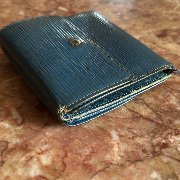 Louis Vuitton blue epi rehab wallet - Picture 7 of 15